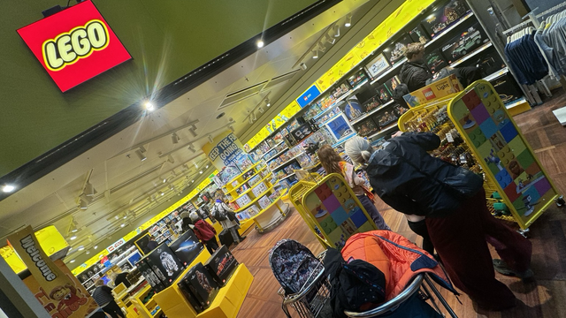 Lego store at Copenhagen airport