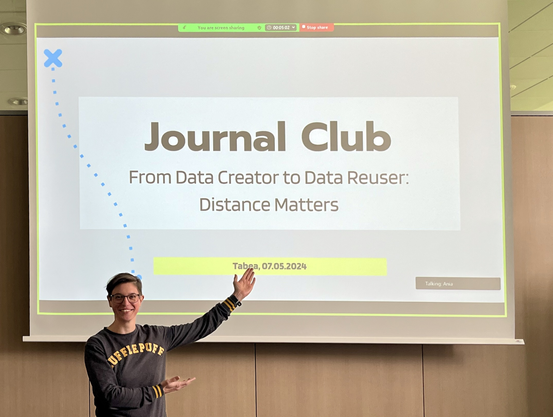 Tabea presenting "From Data Creator to Data Reuser: Distance Matters" by Christine Borgman and Paul Groth in the FIZ ISE journal club.