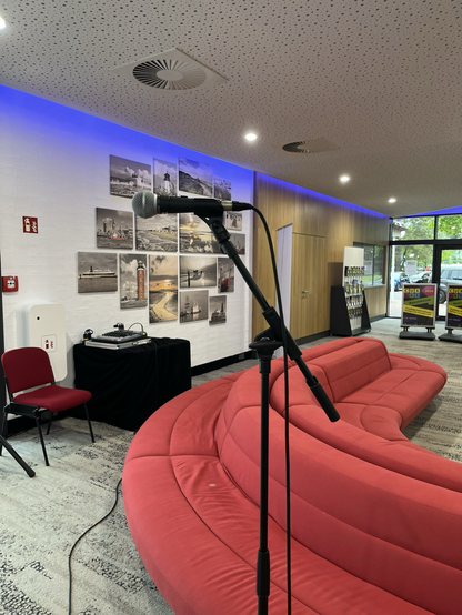 Mikrofon und Lounge in Cuxhaven Cuxart