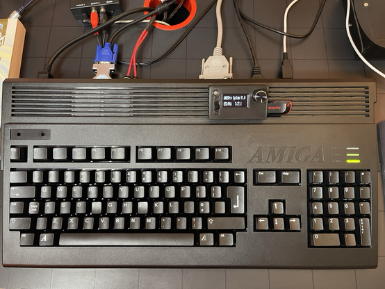 Amiga A1200 computer with GoDrive fitted.