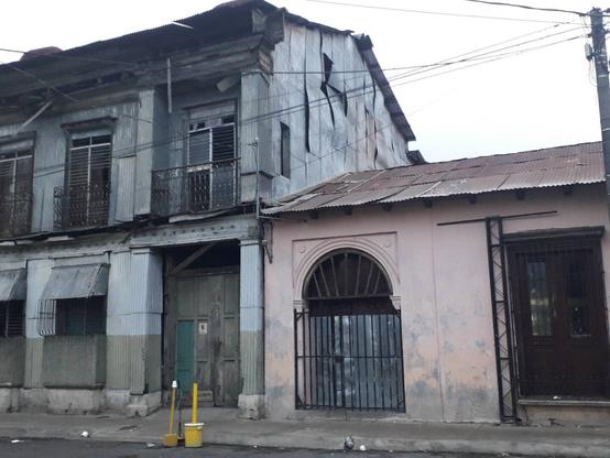 Arquitectura antigua, Santa Tecla