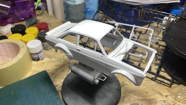 Painted parts of a Ford Escort RS1800 Mk. II from Italieri in 1:24