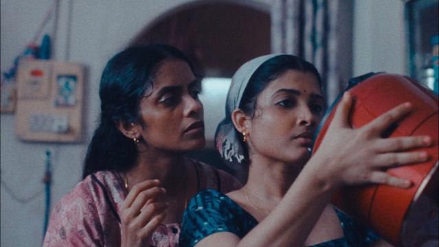 Kani Kusruti e Divya Prabha in All We Imagine as Light