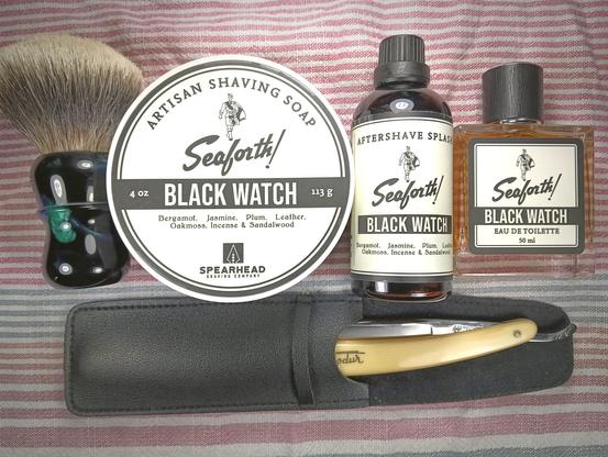 A Black Watch trickhole set with a Dogclaration B3 and a shiny Frio 72-V