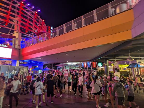 City walk outside Universal Studios Orlando packed with people
