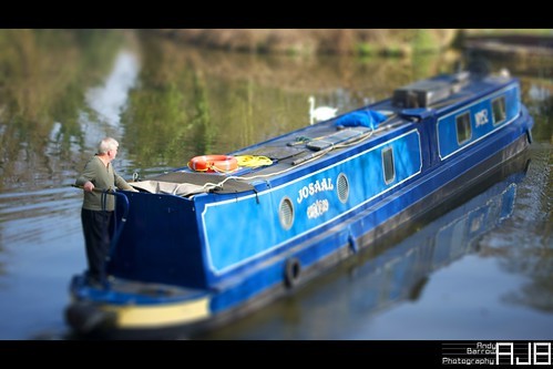 A photo titled "Josaal", taken near Bridge 33 Stourton Bridge by thebarrowboy on Flickr.