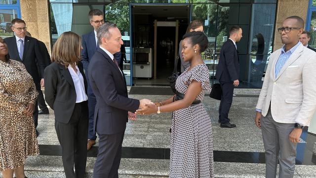 Volker Wissing trifft in Ruanda Paula Ingabire, Ministerin für IKT und Innovation