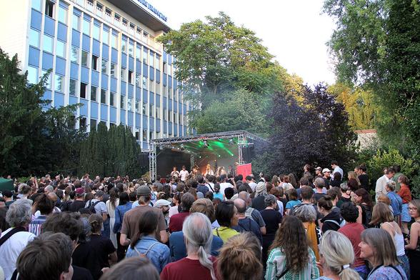 Bei der Fête de la Musique am Centre Français am 21. Juni 2022. Foto: Hensel