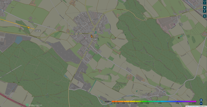 Screenshot Adsbexchange showing Rega01 and Swiss Air Force jet quite close