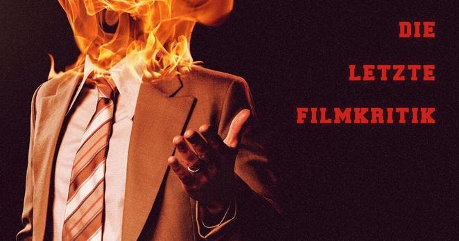 Ein brennender Talkshow-Host als Cover des Podcasts "Die Letzte Filmkritik" über "Late Night With the Devil".