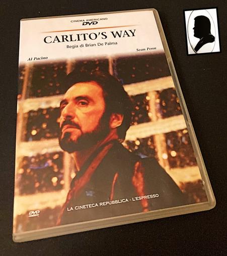 La foto ritrae la copertina del dvd del film con il primo piano di Al Pacino in abiti di scena.