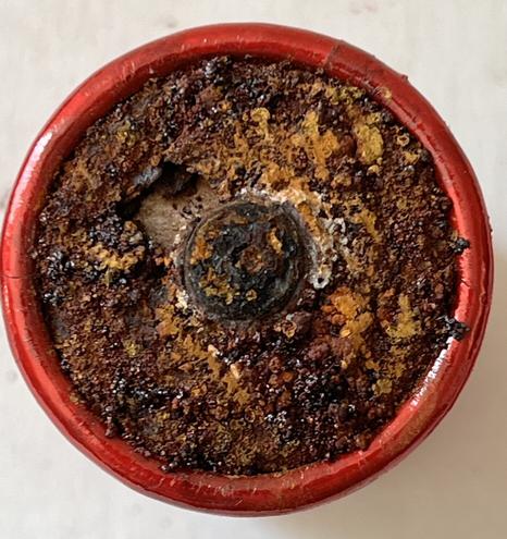 Serious corrosion of the positive terminal on an Everest D-Cell pulled from a vintage multimeter. Surprised to measure 1.4 volts.