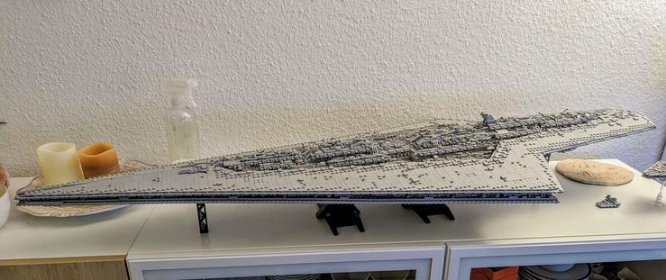 Picture of a starship built with not Lego bricks. The model is a MOC of a SuperStarDestroyer from Star Wars that is 131cm long, 49cm wide and 18cm in height. It consists of approx. 7600 bricks.

#NotLego #MOC #StarWars #SSD #Executor