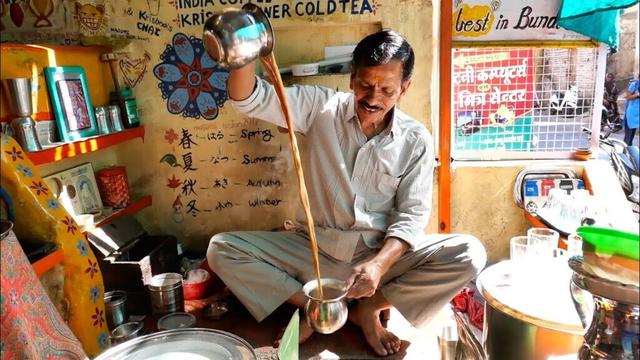 Indian Street Food - MASALA CHAI TEA LATTE, COFFEE, LASSI India