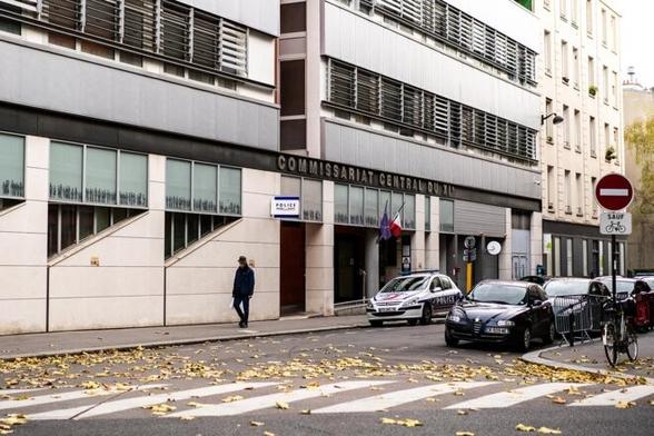 Le commissariat de police du 11e arrondissement de Paris en 2019. © Photo Xose Bouzas / Hans Lucas via AFP