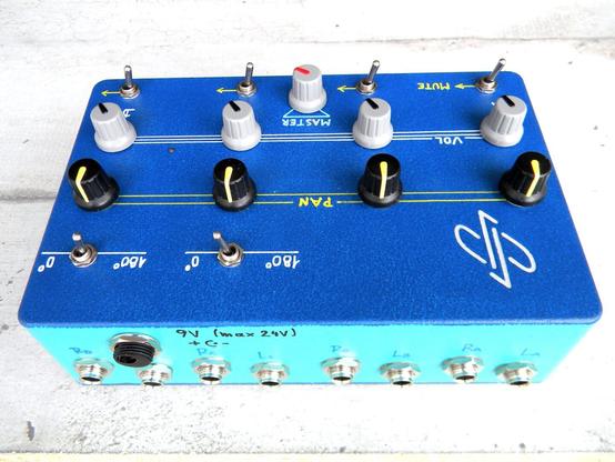 4 input stereo mixer for pedal effects