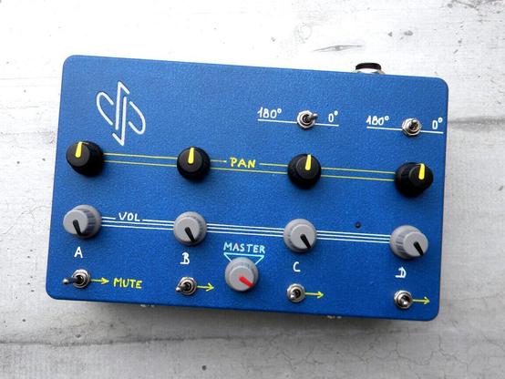 4 input stereo mixer for pedal effects