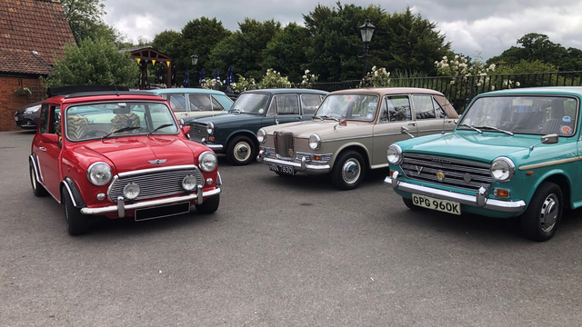 Yesterday we were passing through #Devizes and came across an #ado16 club outing with a plethora for #Austin1100, #Morris1300 & #RileyKestrel. We couldn't stop as we needed to get home, a day of  #AlecIssigonis cars indeed - miniphernalia.co.uk