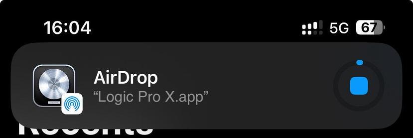 iphone receiving the Logic Pro X.app from the macbook