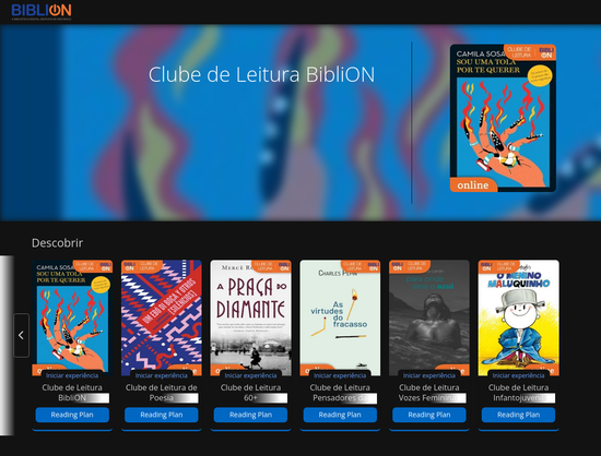 Print mostrando a página do Clube de Leitura da BibliON, em destaque a capa do livro sou uma tola por te querer, de Camila Sosa (a imagem mostra uma mão, cujas unhas produzem chamas).