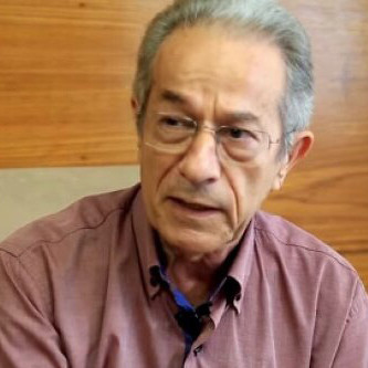 Foto do educador Dermeval Saviani