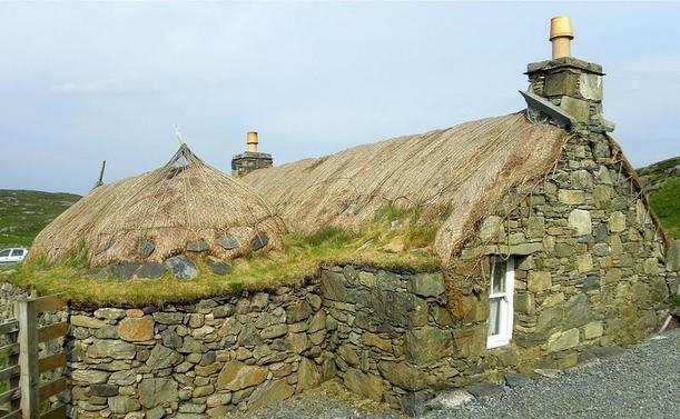 Les-blackhouses-d-Ecosse-black-houses-irlande-9