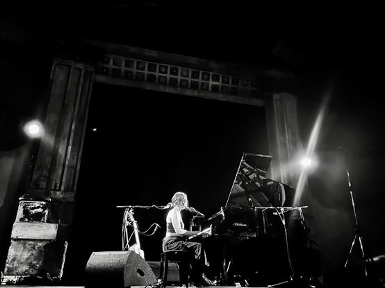 Emma Ruth Rundle performs on her Piano at the "Engine of Hell" Tour 2022 in Germany.