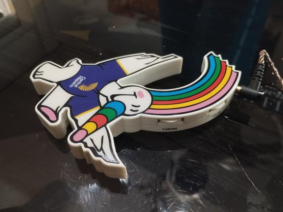 Una radio FM con la forma de Curro, mascota de la Expo 92