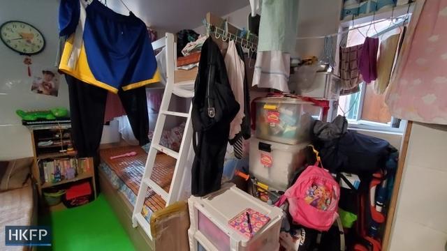 A subdivided flat in Tai Wo Hau. Photo: Hillary Leung/HKFP.