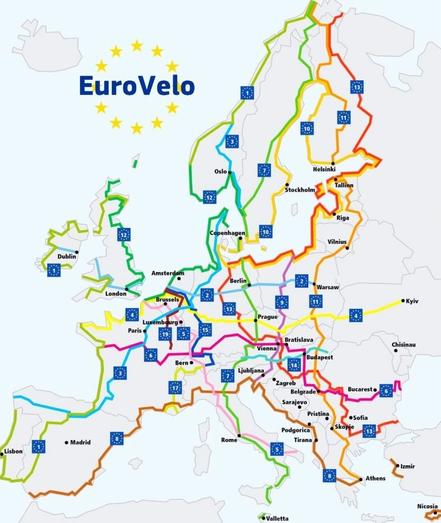 A map showing the 17 Eurovelo routes.