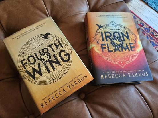 Photo of the books Fourth Wing and Iron Flame (the 2nd in the series)