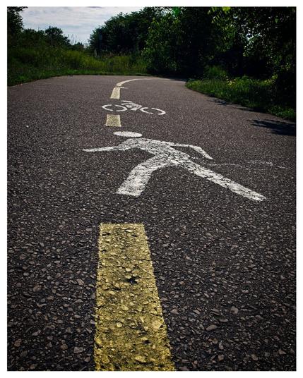 Walking tail signs for walking and biking.