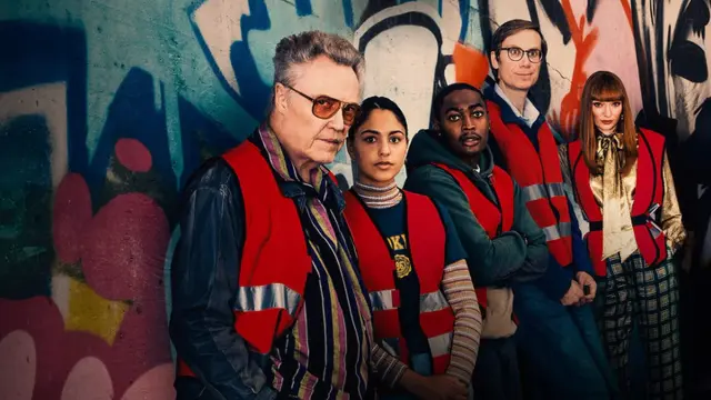 Dann läuft die zweite Staffel der Serie „The Outlaws“ läuft bei ZDFneo und zum Streamen in der ZDFmediathek