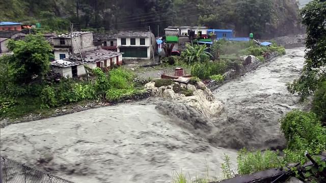 photo - high river flow, Rapti Valley, Nepal