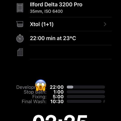 Screenshot of an app that assists with developing film. The type of film is noted as well as the times it will take for different steps.