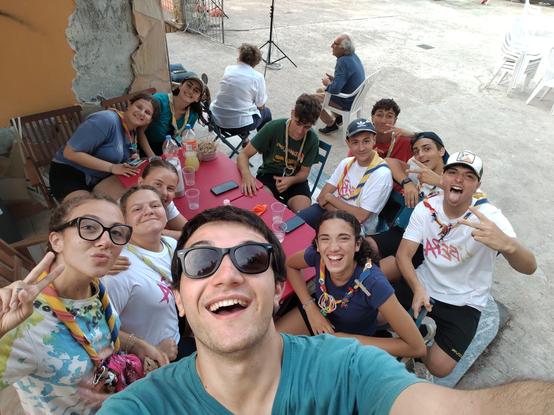 Selfie con clan Ubuntu e Hydra