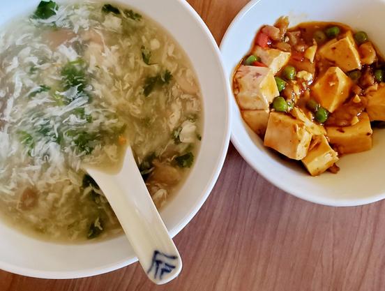 Minced beef with egg drop & parsley soup & spicy soft tofu with minced beef, peas & minced peppers.