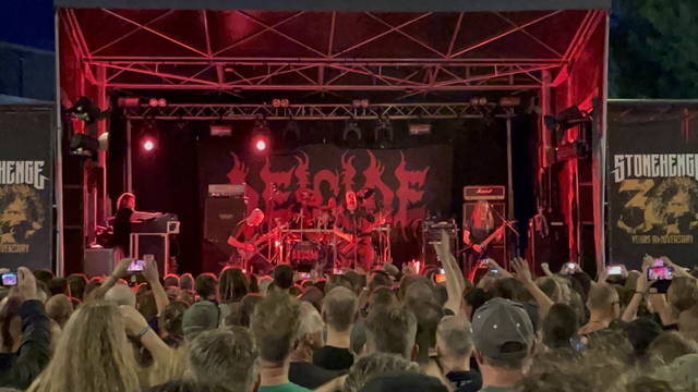 Stonehenge, Deicide