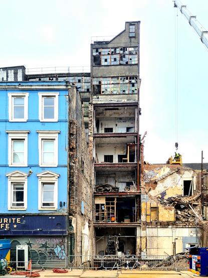Looking at the remains of a demolished 1870s building in Glasgow.