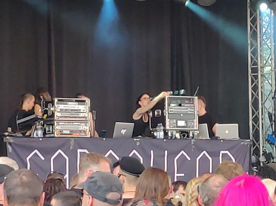 Faderhead crew