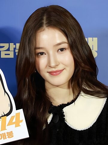 Nancy Jewel McDonie of Momoland