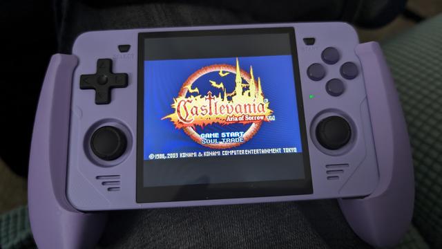 Powkiddy RGB30 running Castlevania Aria Of Sorrow (GBA)