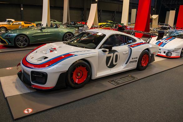 Porsche 935 (2018) #photography #autoworldbrussels #belgie #belgien #belgium #brussels #museum #porsche #auto #bruxelles #brüssel #car #cars #highlight #porsche935 #racecar #fia #group5 #911turbo #carrerarsr21 #24hoursoflemans #worldchampionshipformakes #imsagtchampionship #deutscherennsportmeisterschaft #370races #123wins #33ltype935twinturbochargedflatsixengine #630kw845hp857ps #turbolag #porscheag #stuttgart #germany (Flickr 20.12.2022) https://www.flickr.com/photos/7489441@N06/52576075531