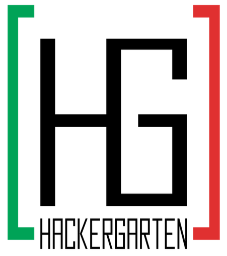 Hackergarten Logo: Eine Kombination der Buchstaben H und G in schwarz, darunter der Schriftzug "Hackergarten" in Grossbuchstaben. Links eine eckige Klammer in grün, rechts in rot. Das gesamte Logo ist in etwa quadratisch.