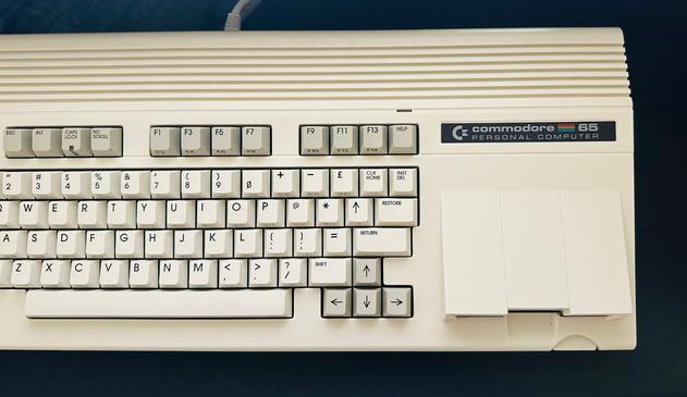 Commodore 65 Badge