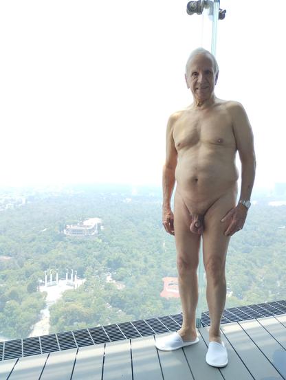 Gerardo, nude, with Mexico City's Chapultepec park in the background.