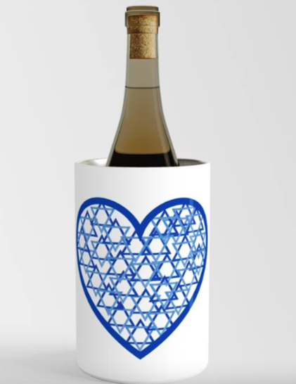 Our heart filled with jewish stars is an amazing jewish design, shown on a wine chiller.