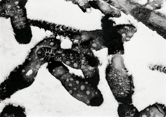 Yasuhiro Ishimoto. Snow Steps, 1994 © Kochi Prefecture, Ishimoto Yasuhiro Photo Center