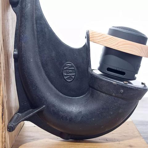 N&K Hornlautsprecher with Bluetooth Upgrade - side view