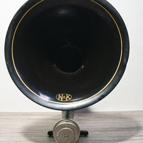 N&K horn speaker - front view